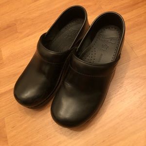 Dansko Women’s Professional Clog